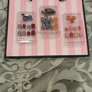 Multicolor Press-On Nail Bundle